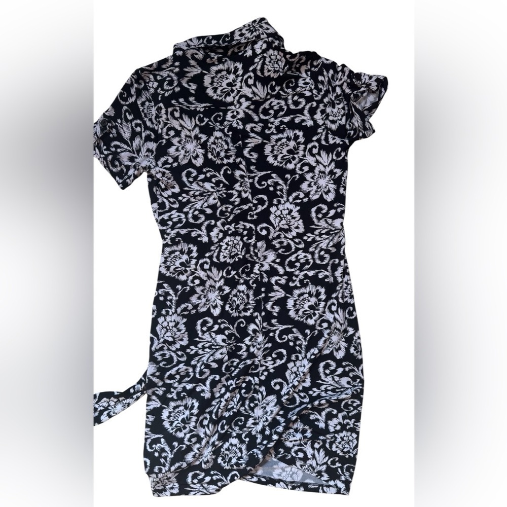 En Focus Black White  Midi Dress - 6P